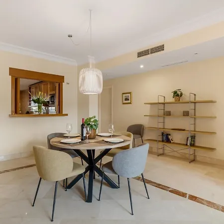 De 2 En Bahia De Alcantara * מארבלה